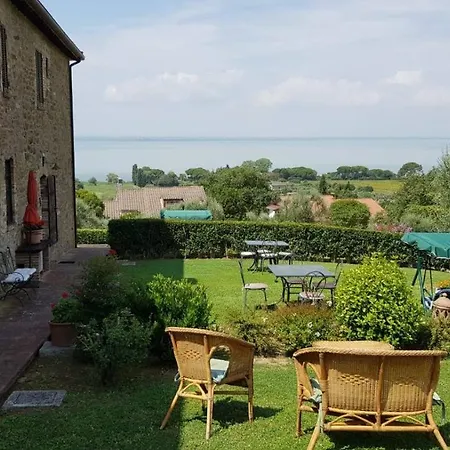 Casale Sul Trasimeno Kır Evi