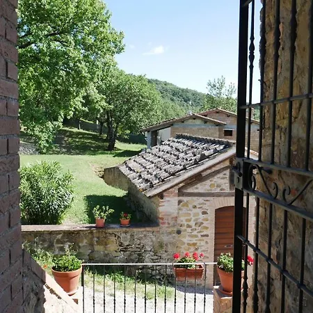 Casale Sul Trasimeno * San Feliciano