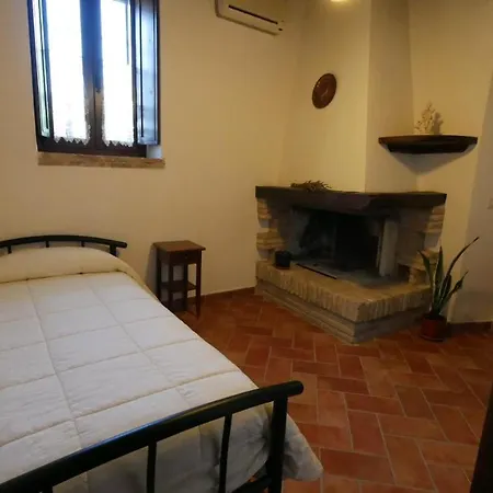 Casale Sul Trasimeno Kır Evi *
