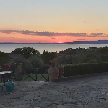 Casale Sul Trasimeno בית כפרי