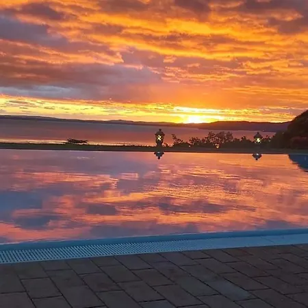 Casale Sul Trasimeno Kır Evi *