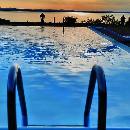 Casale Sul Trasimeno Kır Evi *
